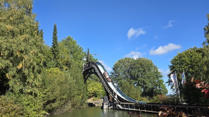 Die Wildwasserbahn in Fort Fun gehört zu den großen Attraktionen des Freizeitparks.